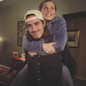 Meet your Posher, Hunter